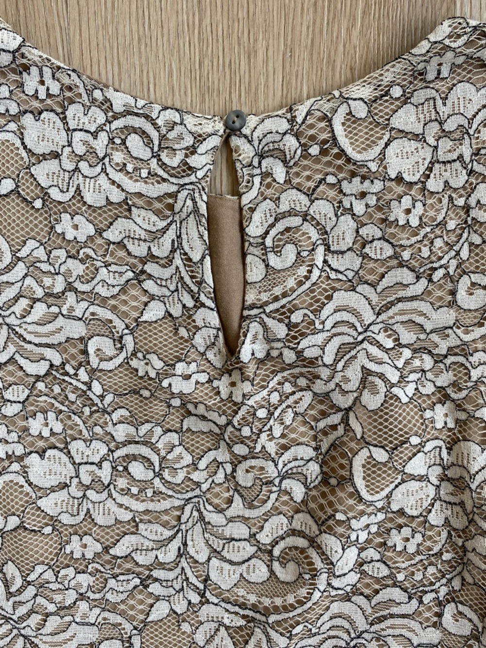 Lulus Lace Mini Dress XS Beige Nude Lined Short Sleeve Floral Scalloped Hem - Picture 11 of 13